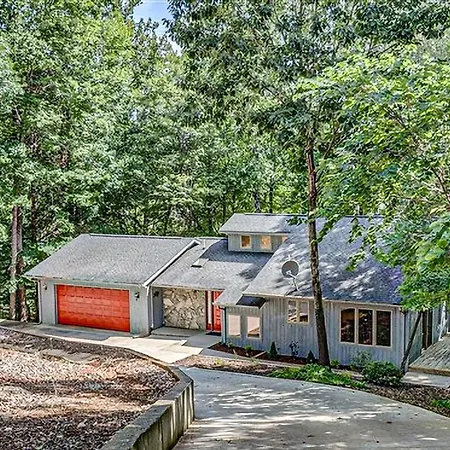 A Kerr Home